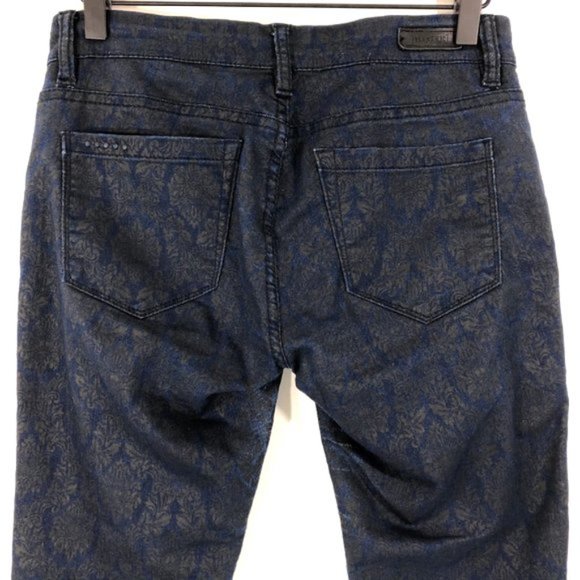 BlankNYC Printed Damask Filigree Skinny Jeans Dark Denim Size 28 - Picture 8 of 16